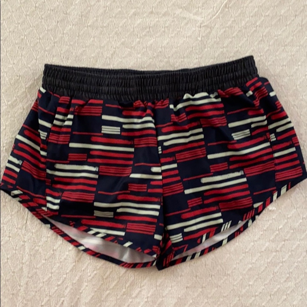 Oiselle Lori Short, Midnight Paintbrush size 4